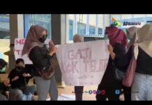 Lima bulan tanpa gaji Aksi Protes Digelar Lima bulan tanpa gaji Aksi Protes Digelar